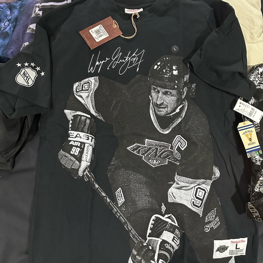 Brand new vintage Gretzky tee
